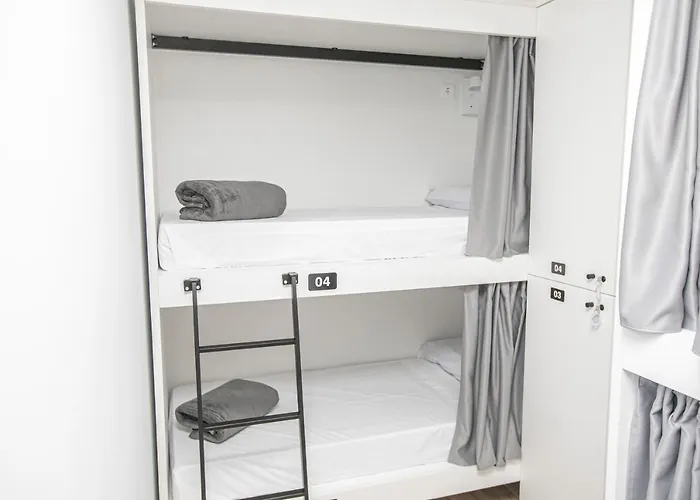 A Fabrica Hostel Lavacolla